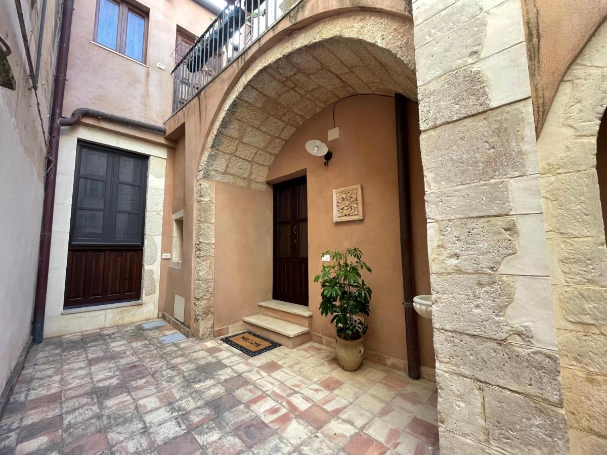 Corte Roma 148 Apt Сиракузы Экстерьер фото